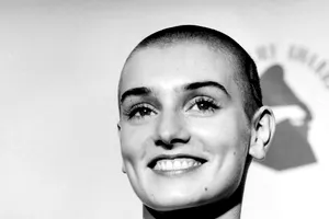 De ce Sinead O’Connor a ales să se radă în cap. Motivul din spatele deciziei e tulburător