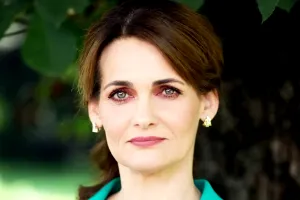 Elvira Deatcu, despre momentele în care a jucat alături de Florin Piersic. Ce spune despre marele actor: “E un reper pentru mine!” VIDEO EXCLUSIV
