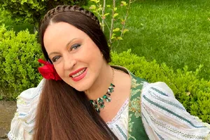 Ce ritual inedit de înfrumusețare are Maria Dragomiroiu. Secretul unui ten fără riduri la 68 de ani