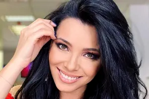 Corina Caragea, apariție de senzație. Vedeta de la Pro TV a renunțat la haine și a pozat provocator