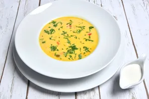 Câtă smântână se pune, de fapt, în ciorba de pui a la grec. Secretul gustului desăvârșit