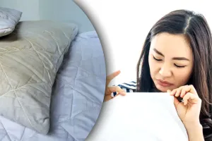 Ce să presari peste perne ca să scapi de mirosul neplăcut. Metoda rezolvă instant problema