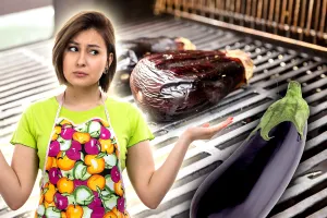 Ce trebuie să faci cu vinetele înainte de a le pune pe grătar. Cât se coc, de fapt, pontul marilor bucătari