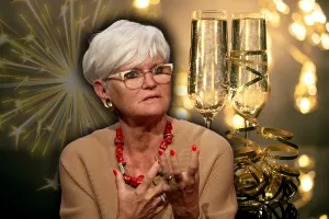 Ce ține Monica Tatoiu pe sub haine în noaptea de Revelion. Ritualul inedit care îi poartă noroc la bani