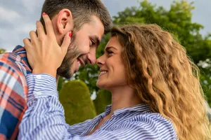 Secretul celor mai fericite cupluri. 6 expresii pe care să le folosești des, mențin armonia în relație