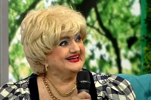 Cum arăta Camelia Mitoșeru în tinerețe. Imagini superbe cu mama lui Mihai Mitoșeru, era de o frumusețe răpitoare, cu forme apetisante