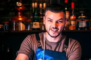 Valentin Luca, finalistul de la Românii au Talent, prezent la petrecerea celui mai bogat om din India. Ce a dezvăluit despre invitații Mark Zuckerberg și Bill Gates