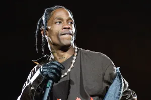 Cât costă un bilet la concertul lui Travis Scott de la „Beach, Please!”. Unul dintre cei mai populari artiști din lume va cânta în această vară la Costinești