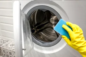 Ingredientul minune care curăță murdăria din mașina de spălat în doar 2 minute. Trebuie să încerci trucul ăsta