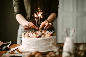 Mesaje de La Mulți Ani pentru aniversarea a 30 de ani. Ziua de naștere poate fi mai frumoasă cu aceste rânduri