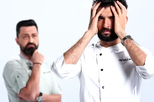 Un chef de la Antena 1, părăsit de tată pe când avea 1 an. Richard Abou Zaki a făcut mărturisiri dureroase, la Chefi la Cuțite