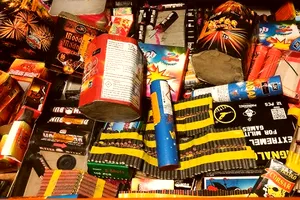 Este legal să folosești artificii și petarde în seara de Revelion? Ce tipuri de artificii sunt permise?