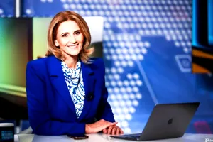 Cum arăta Anca Alexandrescu la începuturile ei în presa din România. În 1993, era șatenă și aborda un stil vestimentar total diferit