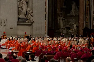 Conclavul romano-catolic explicat: cine participă și cum este ales succesorul Papei Francisc
