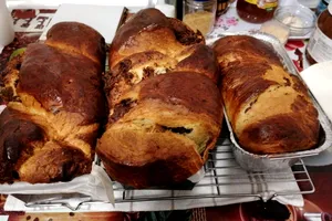Cozonac făcut la tavă, ca în Maramureș. Rețeta delicioasă și simplă a gospodinelor