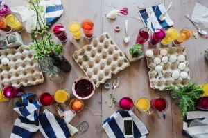 Cum să obții ouă de Paște perfecte? Secretele bunicilor pentru o vopsea uniformă și fără pete