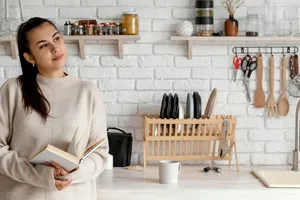Curățenia de primăvară începe în bucătărie: idei simple care te ajută să-ți organizezi spațiul cu ușurință