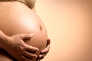 Antidepresivele în sarcină: Ce trebuie să știe femeile despre riscuri și opțiuni
