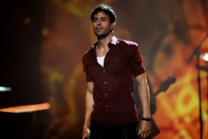 Enrique Iglesias a schimbat prefixul! Cum este viața artistului la 50 de ani, departe de lumina reflectoarelor