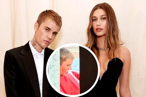 Imagini controversate cu Justin Bieber. Artistul a fost surprins fumând dintr-un bong