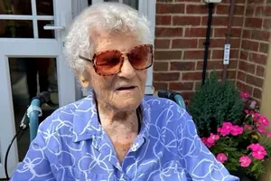 O britanică de 115 ani este cea mai bătrână persoană din lume. Ce obiceiuri simple i-au prelungit viața