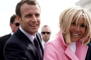 Palmă sau glumă? Brigitte Macron, în centrul unui gest viral surprins în Vietnam