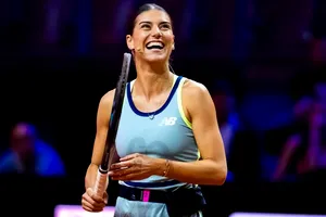 Sorana Cîrstea, primită cu flori în București. Sportiva revine în țară pentru tratament și recuperare