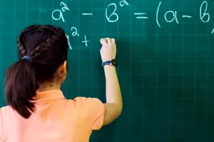 Ce subiecte au picat la Matematică la Evaluarea Națională 2025. Exercițiul final a fost despre cub