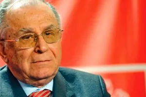Starea lui Ion Iliescu s-a agravat. Fostul președinte a fost operat din nou