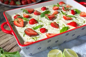Tiramisu cu căpșuni. Desertul ideal pentru vară: simplu, rapid și plin de savoare