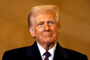 Trump vrea să trimită 100 de migranți din România la Guantanamo. Decizia stârnește îngrijorări diplomatice și critici dure
