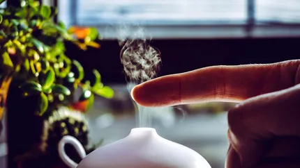 Cum să eviți bacteriile și calcarul din umidificatorul tău. Ghid complet de întreținere