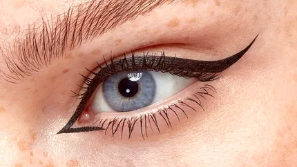 De la kohl la eyeliner modern: povestea fascinantă a produsului care ne definește privirea