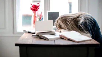 Cine poate fi afectat de burnout la locul de muncă. Iată cum îți dai seama dacă suferi de acest sindrom