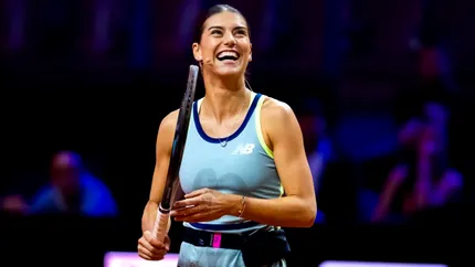 Sorana Cîrstea, primită cu flori în București. Sportiva revine în țară pentru tratament și recuperare