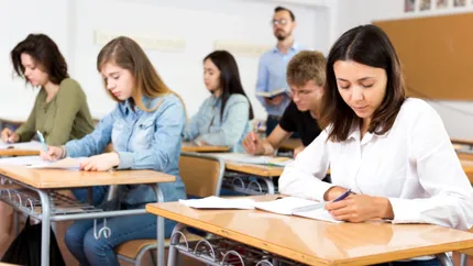 Bacalaureat 2025, proba de limba și literatura română: câți elevi s-au prezentat și ce incidente s-au înregistrat în sala de examen