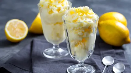Cum să prepari acasă granita de lămâie. Desertul răcoritor perfect pentru vară, fără gelatieră