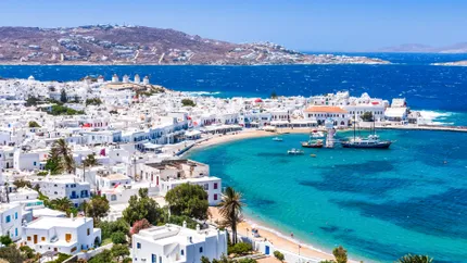 Țeapă uriașă pentru o turistă în Grecia. Contul de Facebook a dispărut, cazarea plătită nu exista