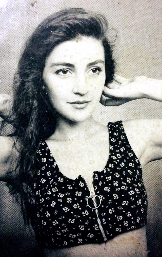 Rona Hartner, angelică la 24 de ani