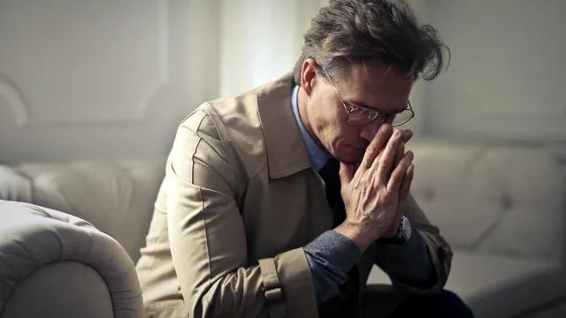 Soțul meu a descoperit că are un copil. Fosta lui parteneră de viață l-a contactat acum și i-a spus că are un fiu de 18 ani 