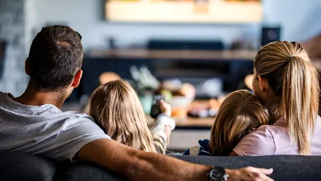 A apărut un nou post TV în România. Ce emisiuni pot vedea românii pe canalul ce tocmai a fost lansat