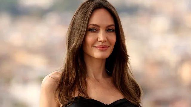 Angelina Jolie a vrut să angajeze un asasin plătit. Planul la care s-a gândit, în cea mai grea perioadă a vieții sale