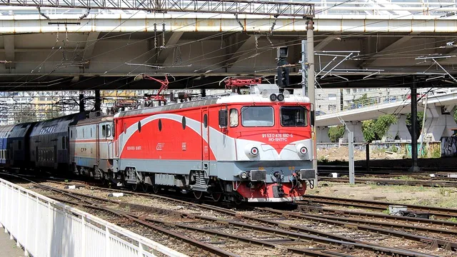 Biletele de tren se scumpesc de la 1 august. Cât vor plăti călătorii după majorarea TVA