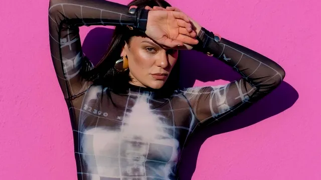 Jessie J, din nou în spital după operația de cancer mamar: „Îmi este greu să respir”