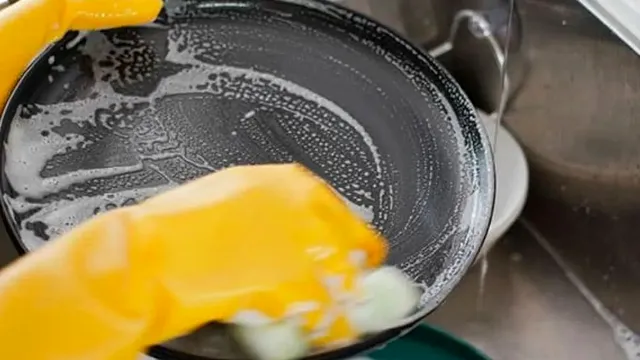 Rețete simple pentru a face acasă detergent de vase. Ingredientele se află deja în bucătăria ta