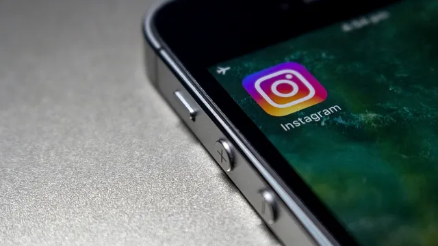 A picat Instagram? Utilizatorii se plâng că le-au fost suspendate conturile