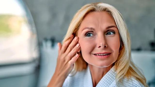 Mască de față antirid făcută în casă. Cum să îți păstrezi pielea de porțelan, în ciuda trecerii timpului. Iată un remediu simplu