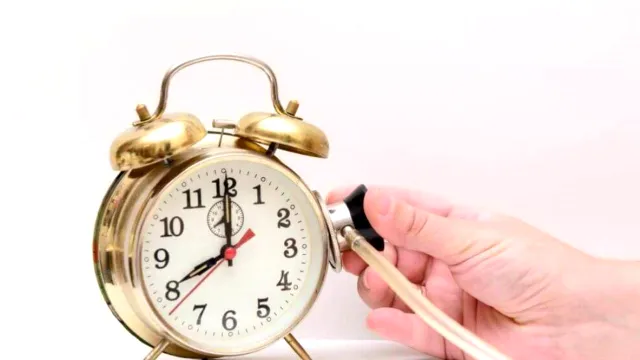 Ce înseamnă dacă te uiți la ceas la oră fixă? Semnificația orelor
