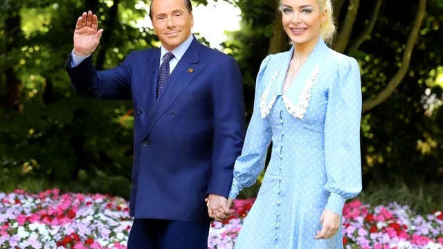 Silvio Berlusconi s-a căsătorit cu o femeie mai tânără cu 53 de ani decât el. Mireasa a purtat o rochie în valoare de 20.000 de euro