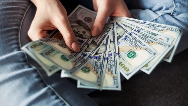 Zodii care dau lovitura în luna aprilie 2022. Au mare noroc și câștigă mulți bani